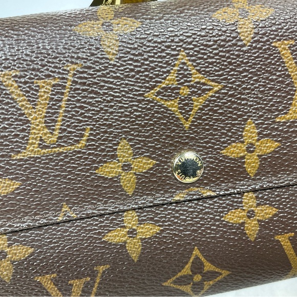 Sold Louis Vuitton Sarah Wallet Monogram - Picture 5 of 14